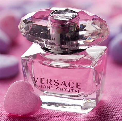 cuanto cuesta un perfume versace en mexico|Versace perfume official site.